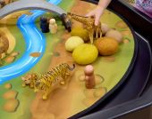 Interaktyvus garsinis žaidimo kilimėlis „Safaris“ 
