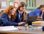 LEGO® Education informatikos ir dirbtinio intelekto (DI) rinkinys (6-8)