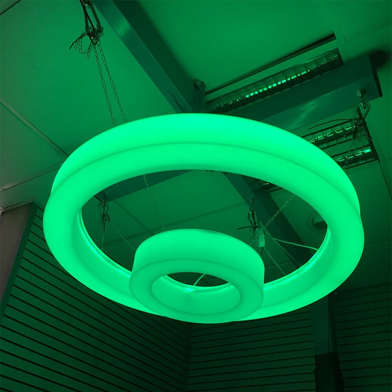 Spalvą keičiantis LED šviestuvas (100 cm)